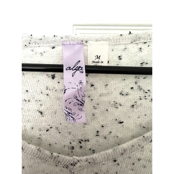 Anthropologie Sweater Tunic - Picture 3 of 5